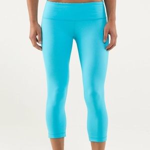 Lululemon aqua/bright blue Wunder Under Crop 2